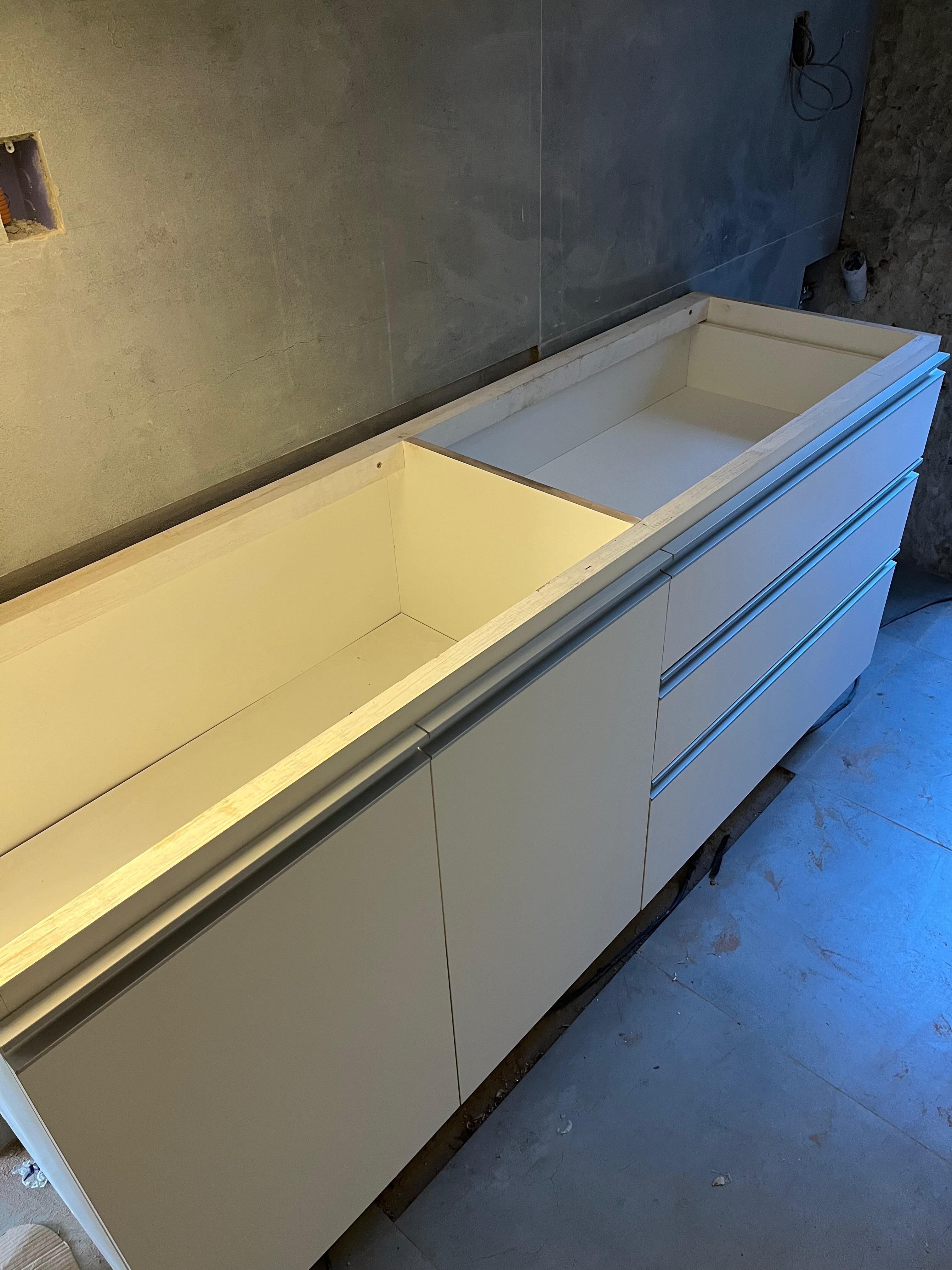 Vanitory blanco con cajones - mueble de baño a medida