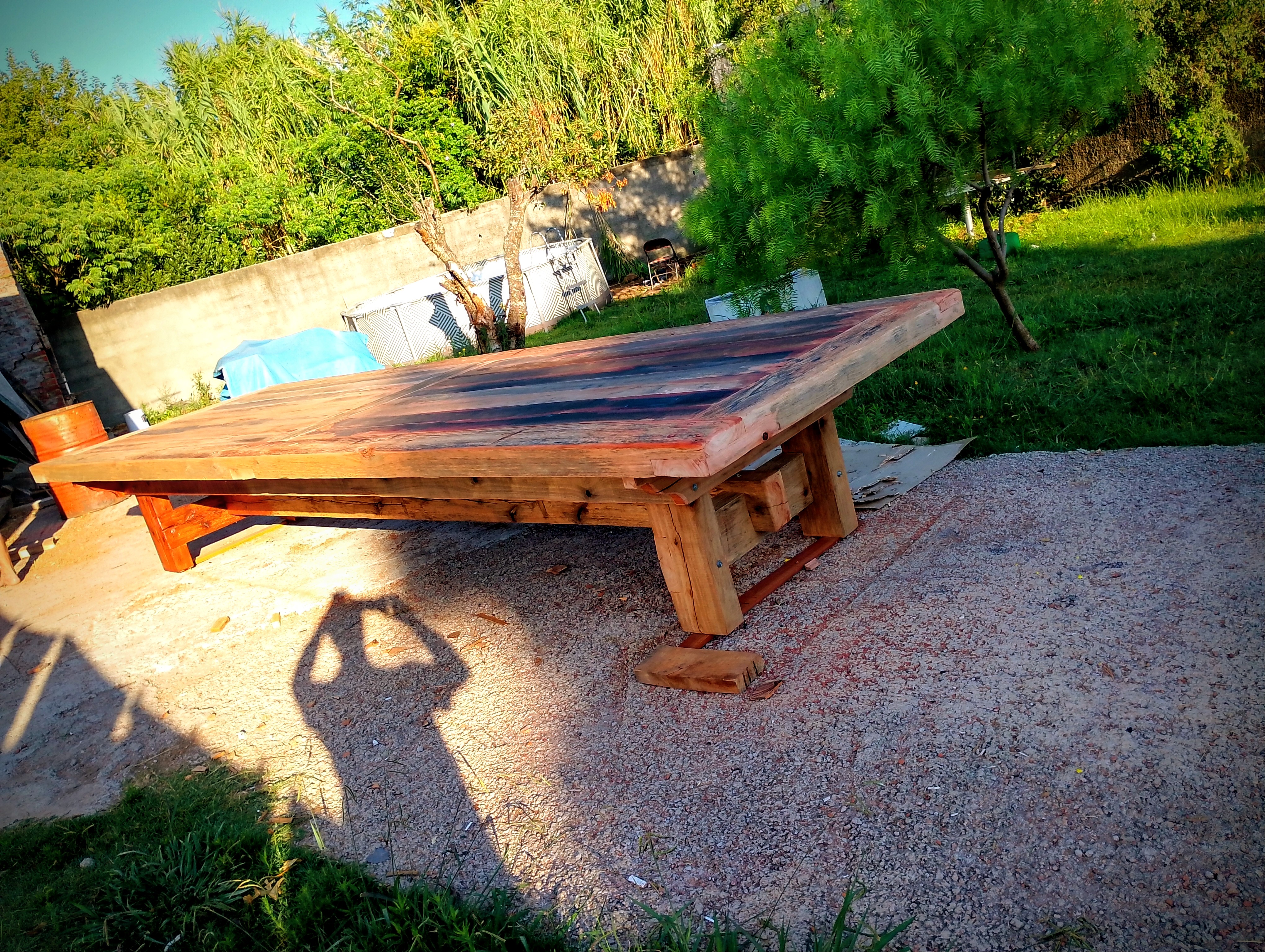 Mesa de madera restaurada